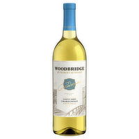 Woodbridge Chardonnay, Lightly Oaked, California, 750 Millilitre