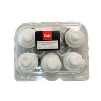 Cub White Icing Chocolate Cupcakes, 1 Each