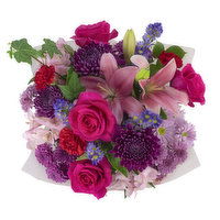 Cub Floral Bound in Love Bouquet, 1 Each