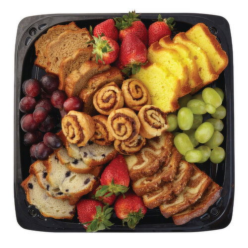 Cub Breakfast Bread and Fruit Tray